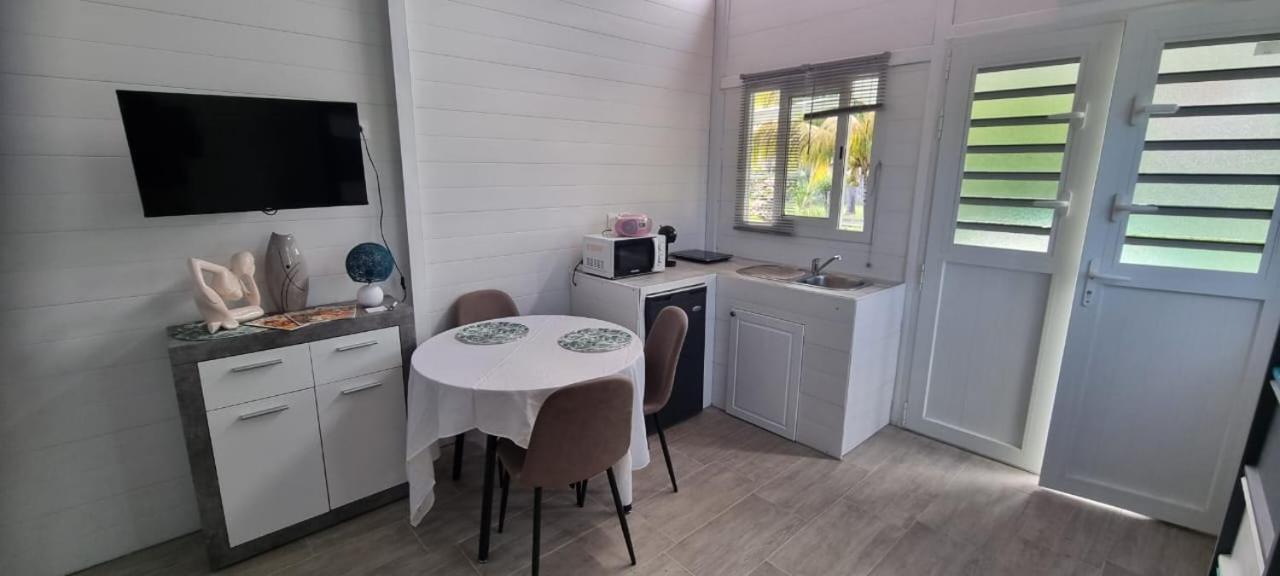 Studio 57 Bed and Breakfast Capesterre-Belle-Eau Exterior foto